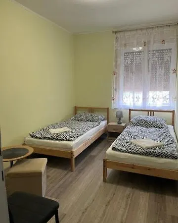 Vasut 10 Tatil Evi *